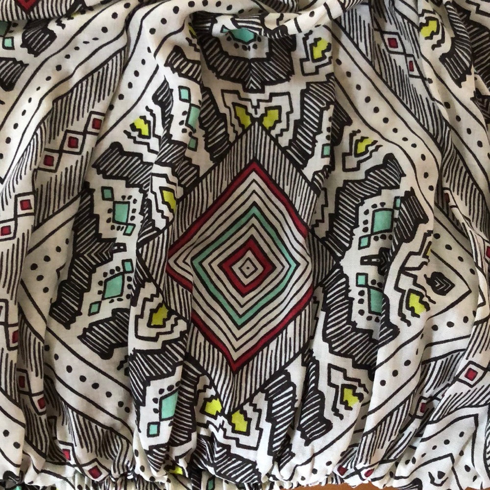Forever 21 printed cropped top - Picture 3 of 4